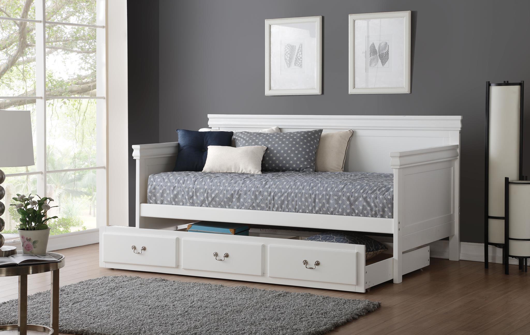 White Daybed w/ Trundle